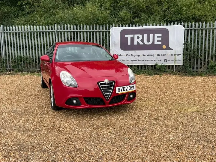 Alfa Romeo Giulietta 2012 photo 3