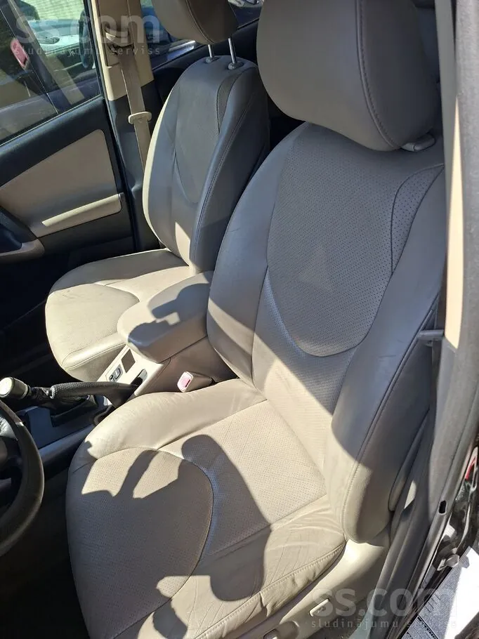 Toyota Rav4 2007 photo 4