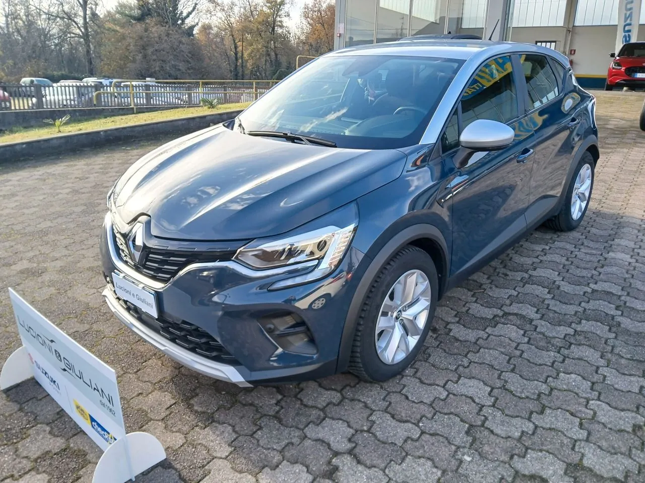 Renault Captur 2021 photo 2