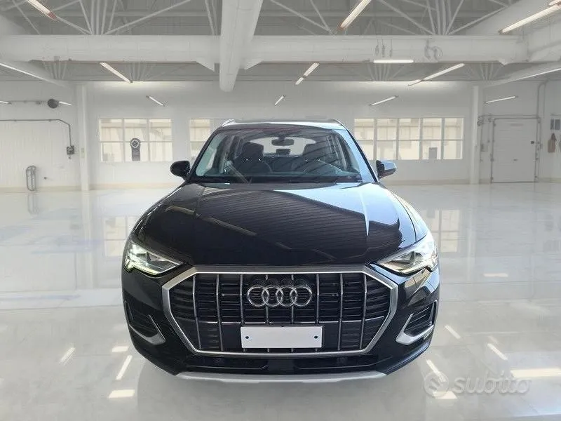 Audi Q3 2023 photo 2