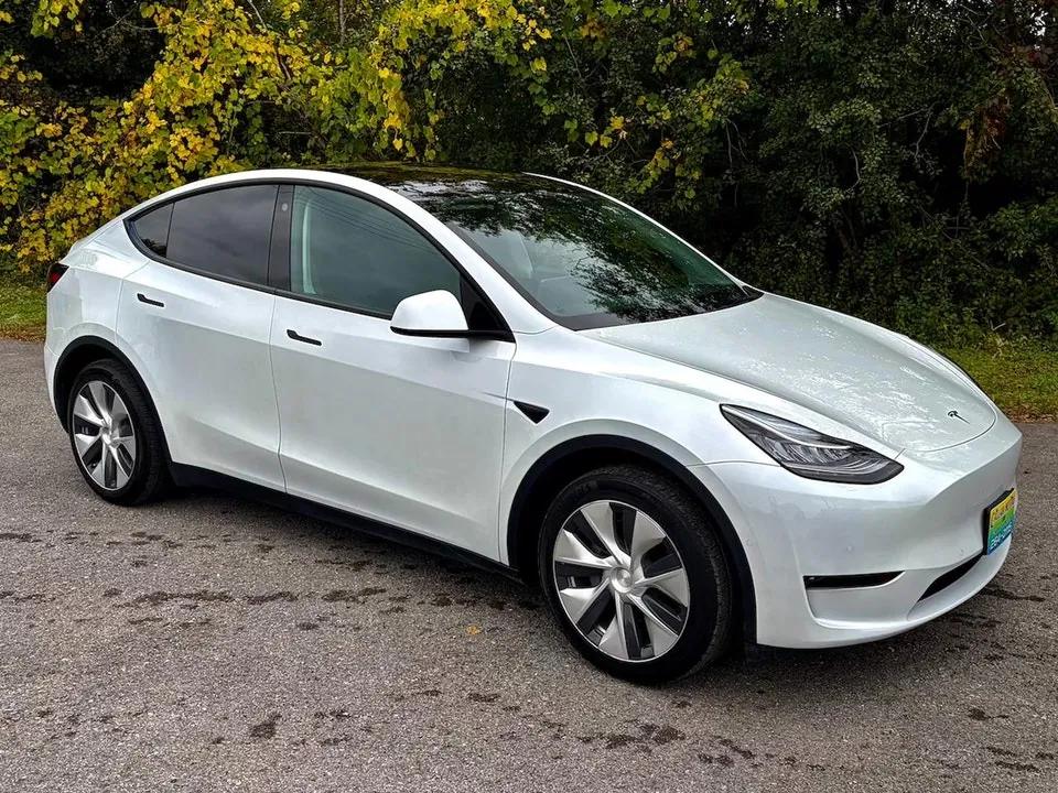 Tesla Model Y 2022 photo 3