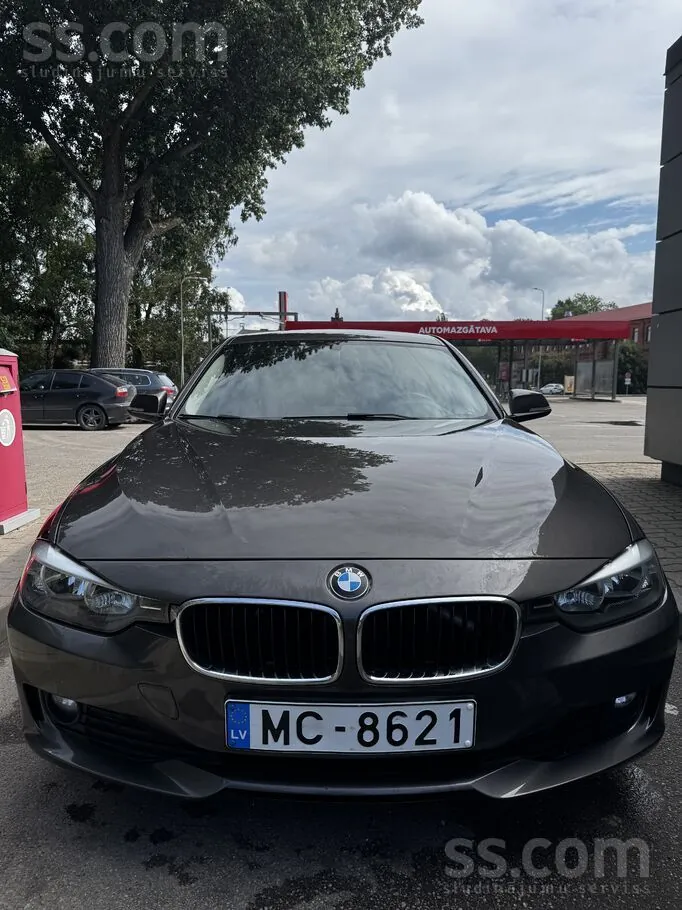 BMW 320D 2015 photo 2