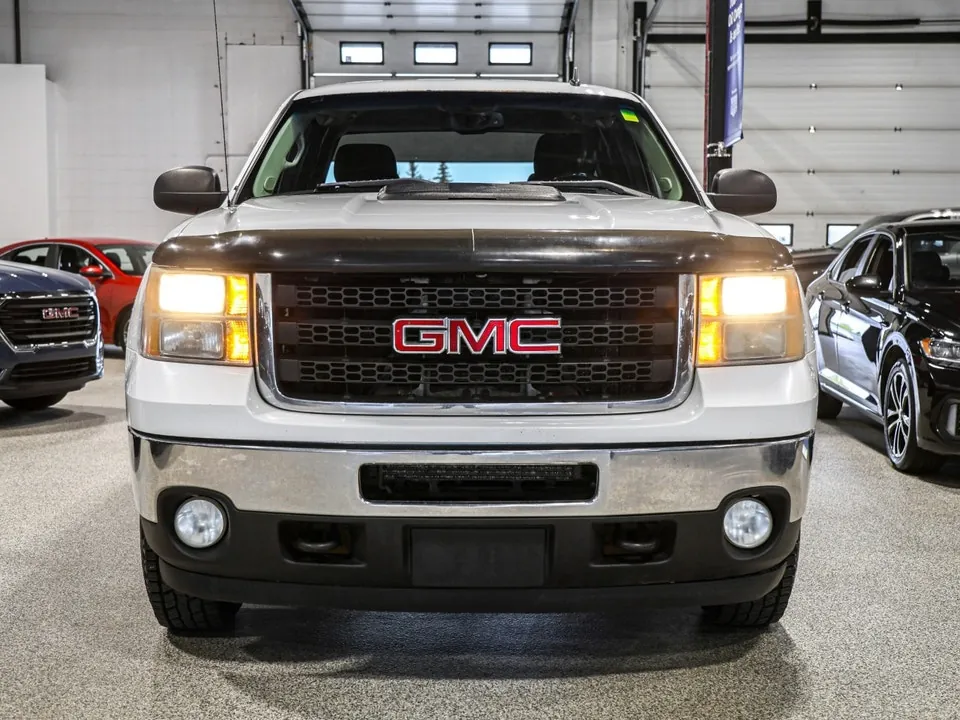 GMC Sierra 2500Hd 2012 photo 2