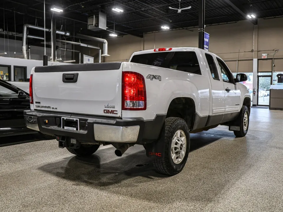 GMC Sierra 2500Hd 2012 photo 4