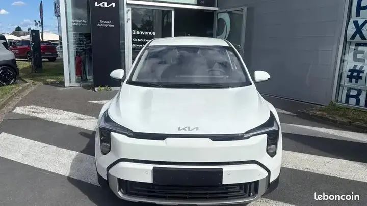 Kia Stonic 2026 photo 2