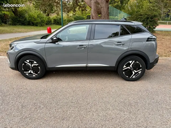 Peugeot 2008 2025 photo 4