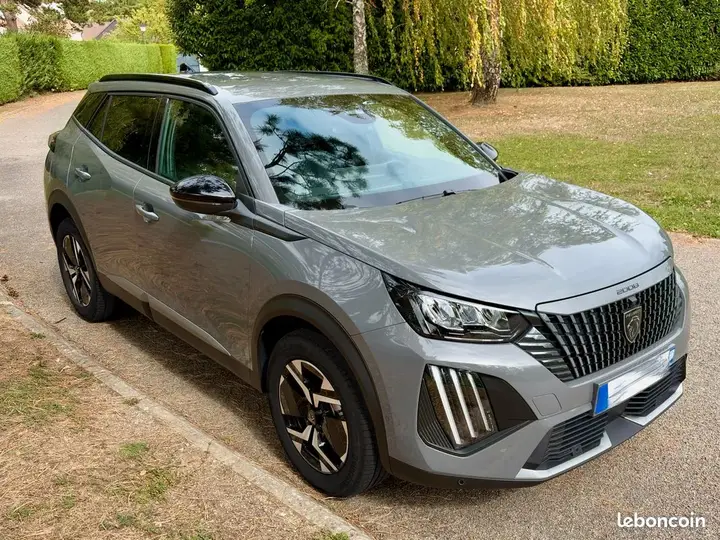 Peugeot 2008 2025 photo 2