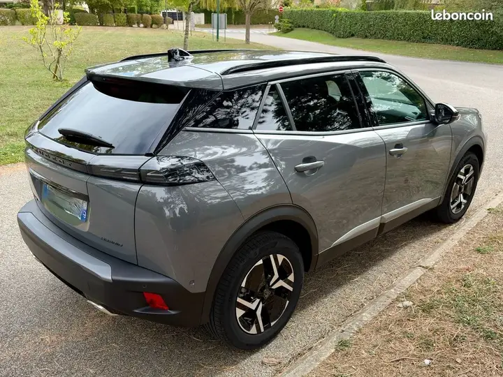 Peugeot 2008 2025 photo 3