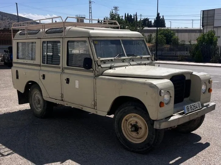 Land Rover 109