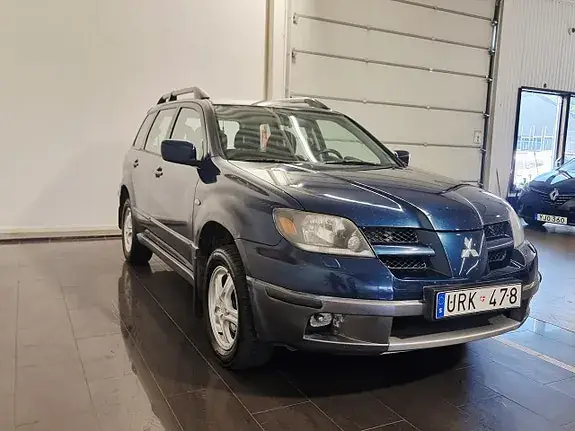Mitsubishi Outlander 2004 photo 4