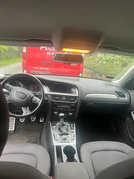 Audi A4 2012 photo 5