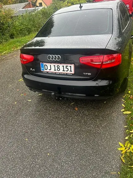Audi A4 2012 photo 3