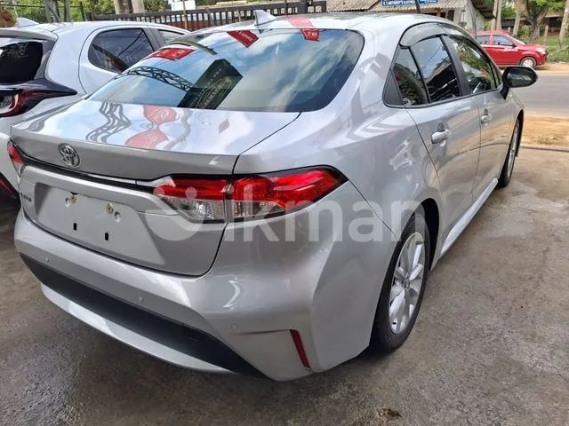 Toyota Corolla 2023 photo 2