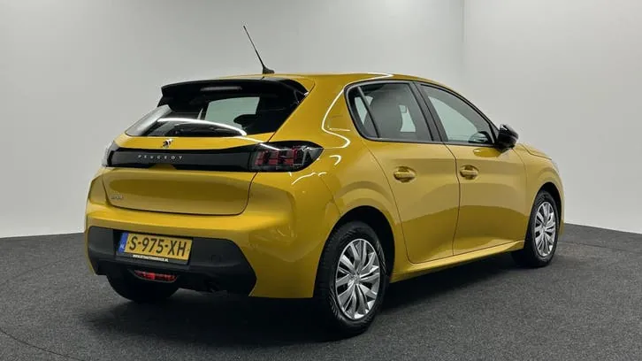 Peugeot 208 2023 photo 2