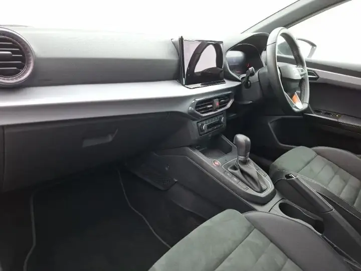 Seat Ibiza 2025 photo 5