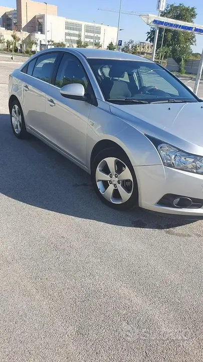 Chevrolet Cruze 2012 photo 2