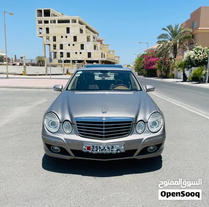 Mercedes-Benz E-Class 2010 photo 3