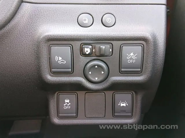 Nissan Note 2018 photo 4
