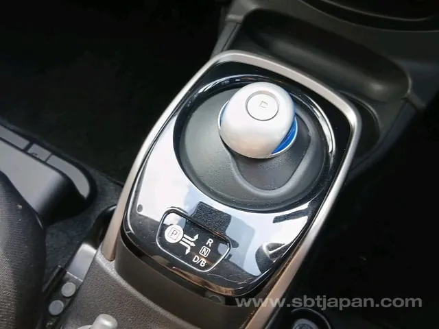 Nissan Note 2018 photo 5