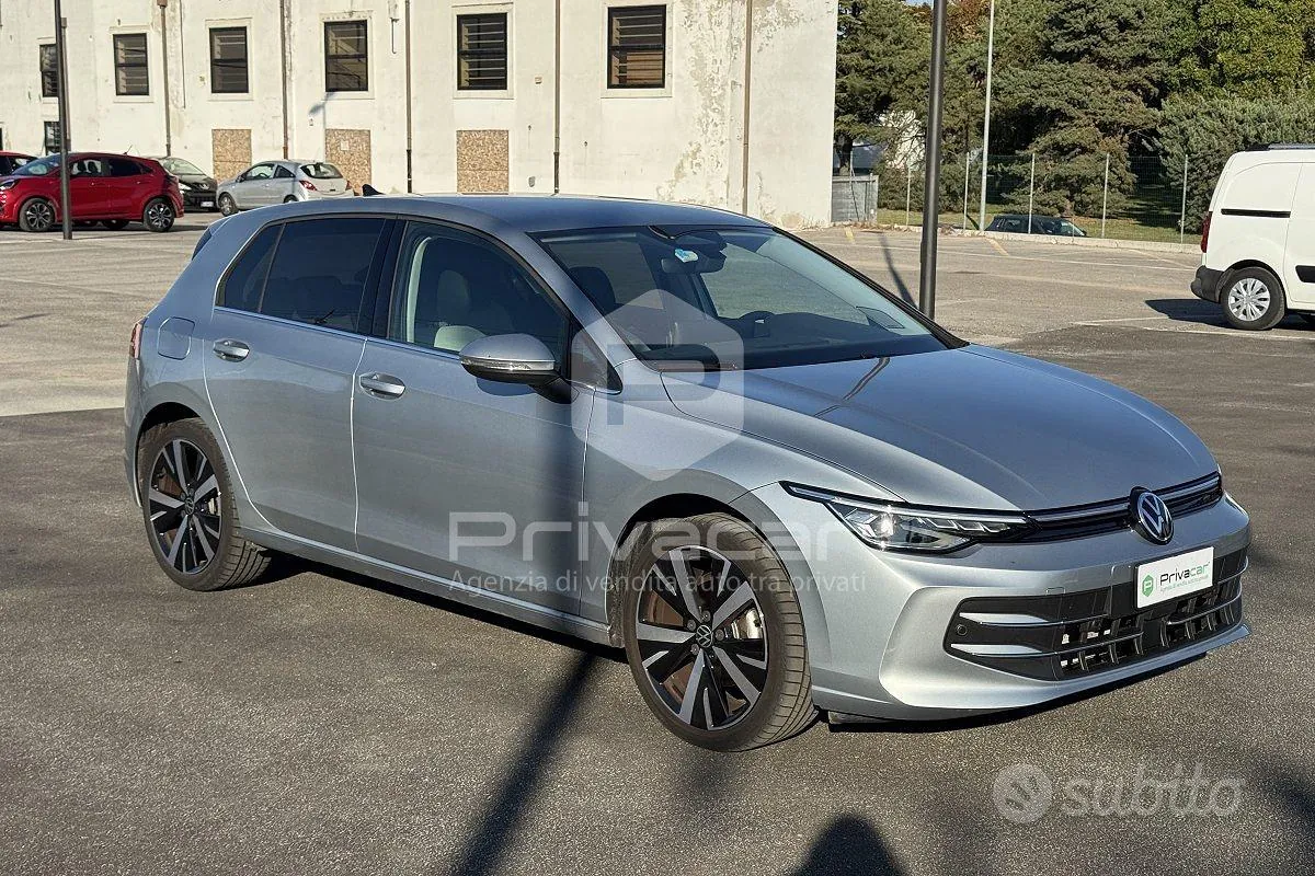 Volkswagen Golf 2025 photo 3