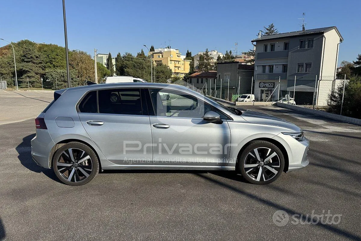 Volkswagen Golf 2025 photo 4