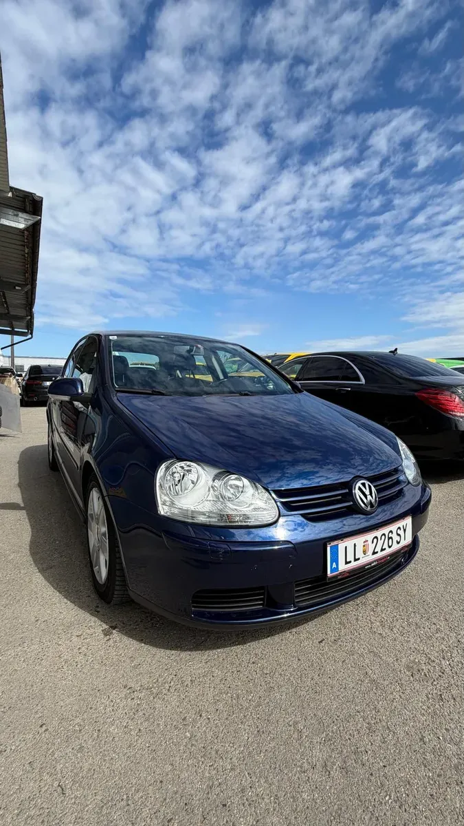 Volkswagen Golf 2009 photo 2