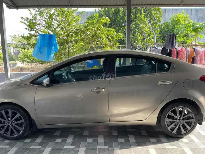 Kia K3 2014 photo 2