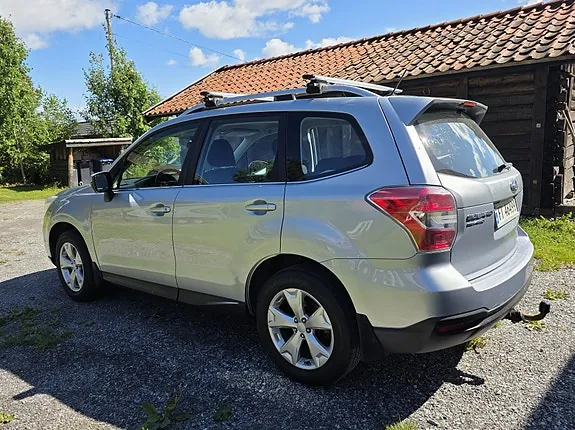 Subaru Forester 2014 photo 4