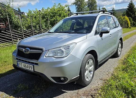 Subaru Forester 2014 photo 2