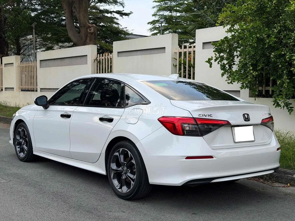 Honda Civic 2023 photo 4