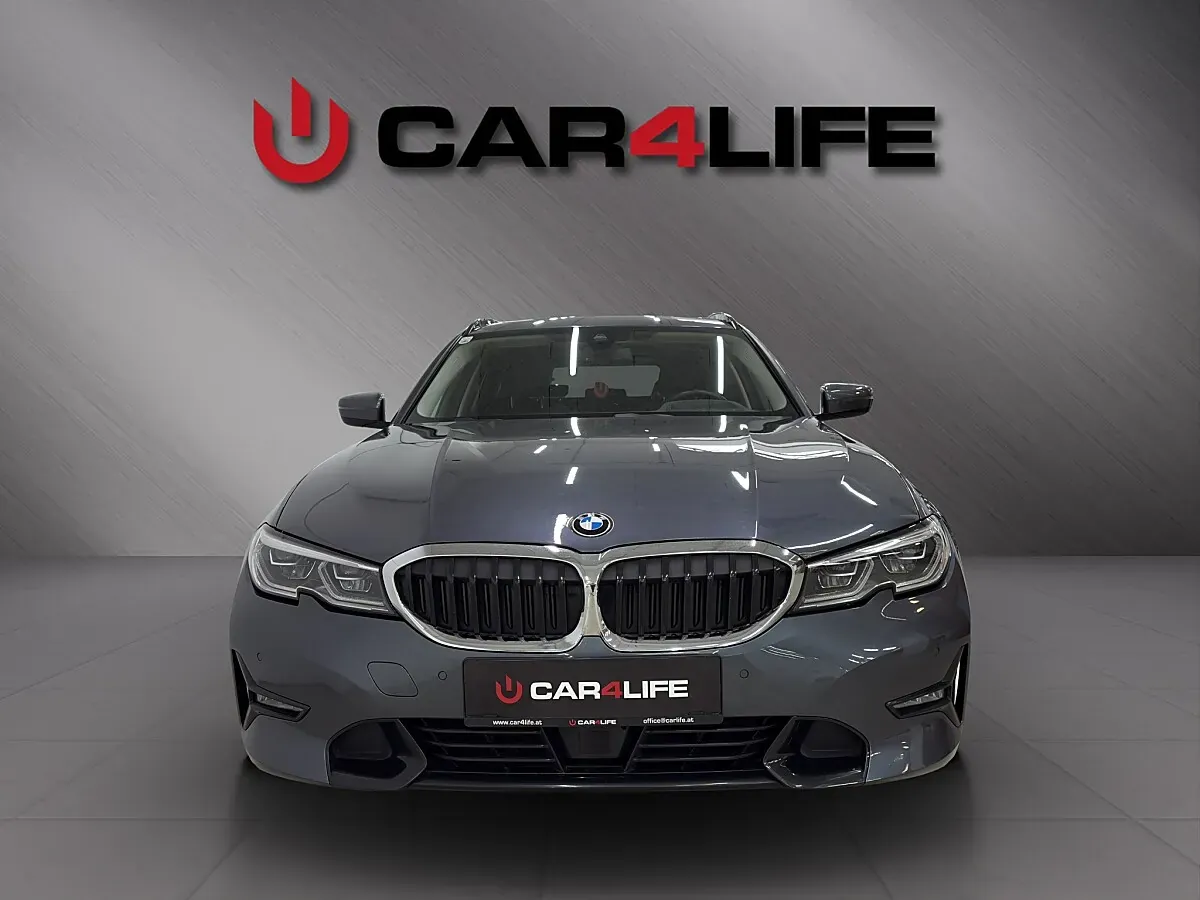 BMW 3 Series 2021 photo 2
