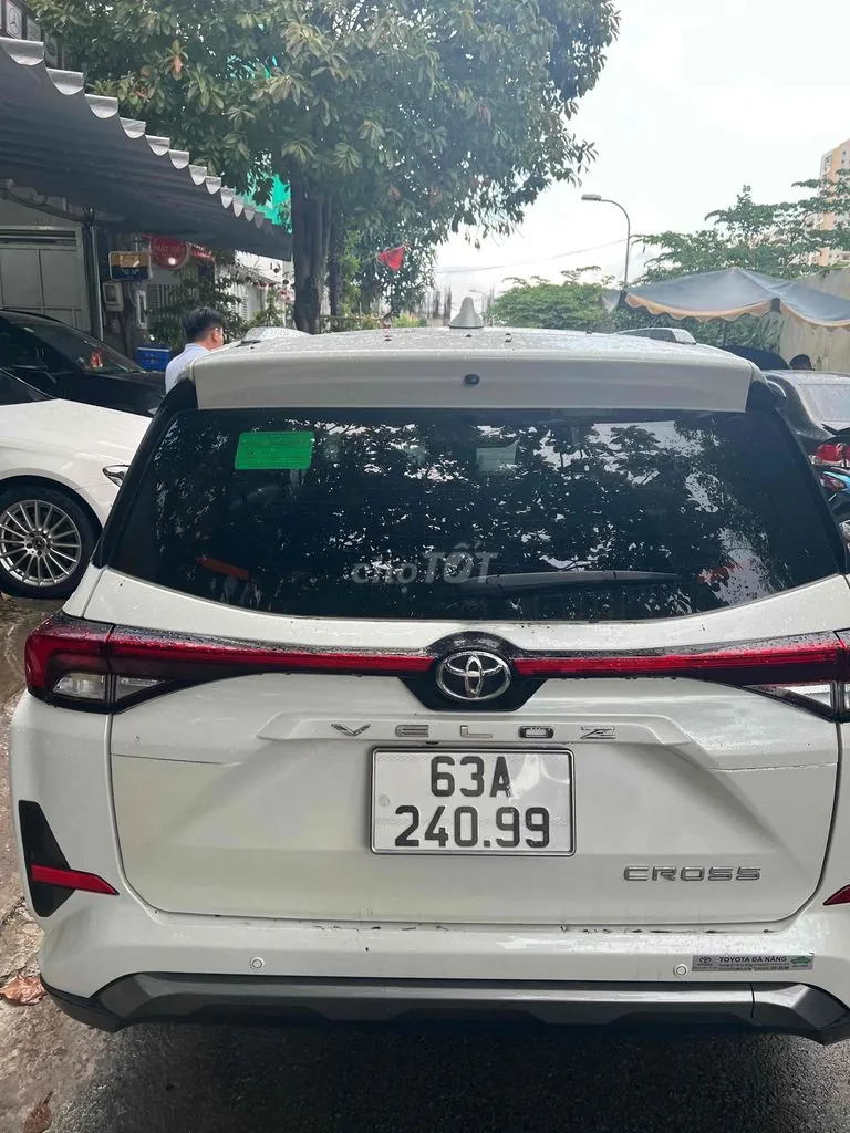Toyota Veloz Cross