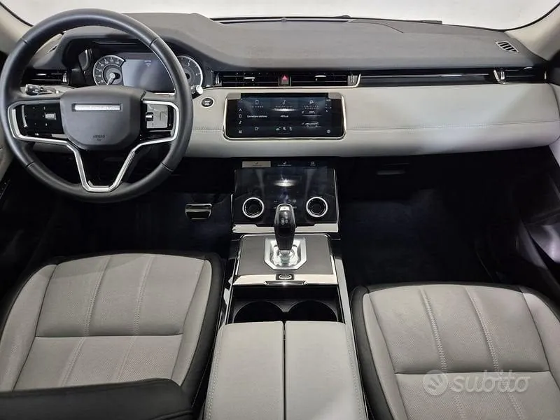 Land Rover Range Rover Evoque 2023 photo 4