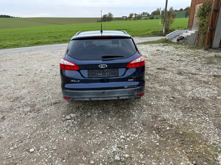 Ford Focus 2013 photo 3