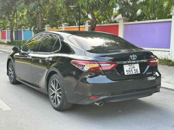 Toyota Camry 2023 photo 5