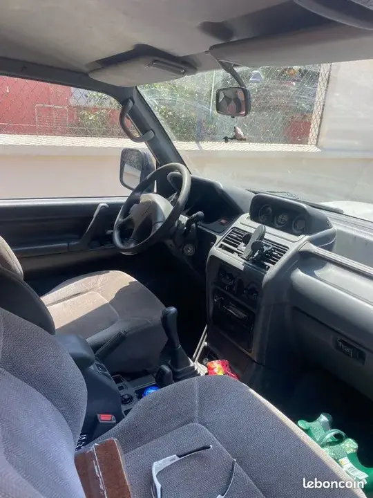 Mitsubishi Pajero 1999 photo 5
