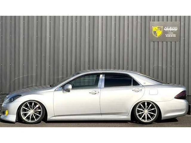 Toyota Crown 2008 photo 4