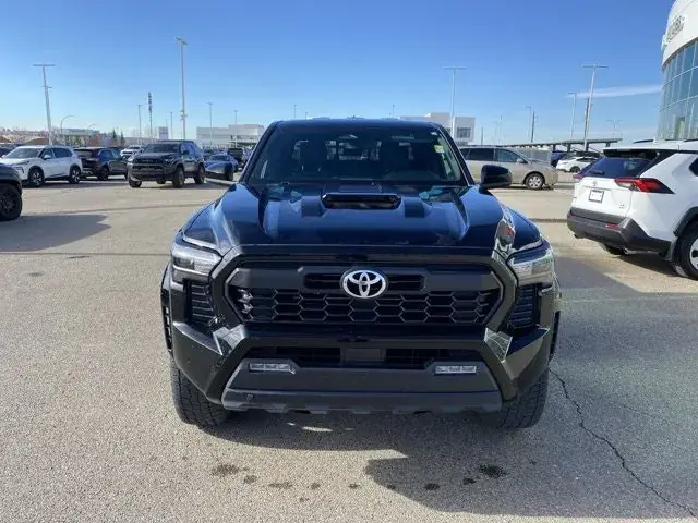 Toyota Tacoma 2025 photo 2