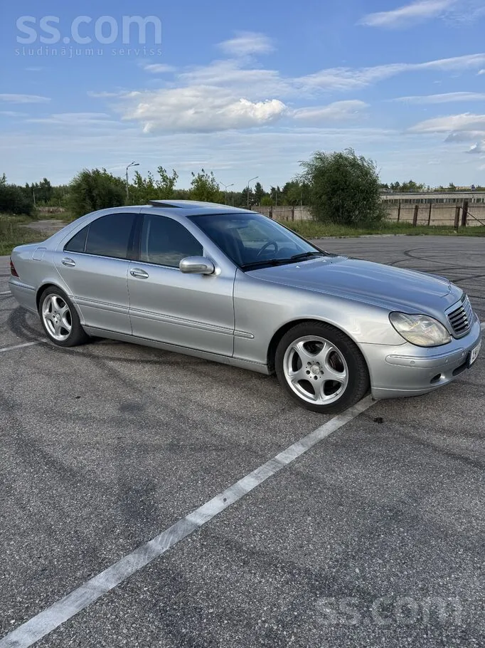 Mercedes-Benz S320 2001 photo 3