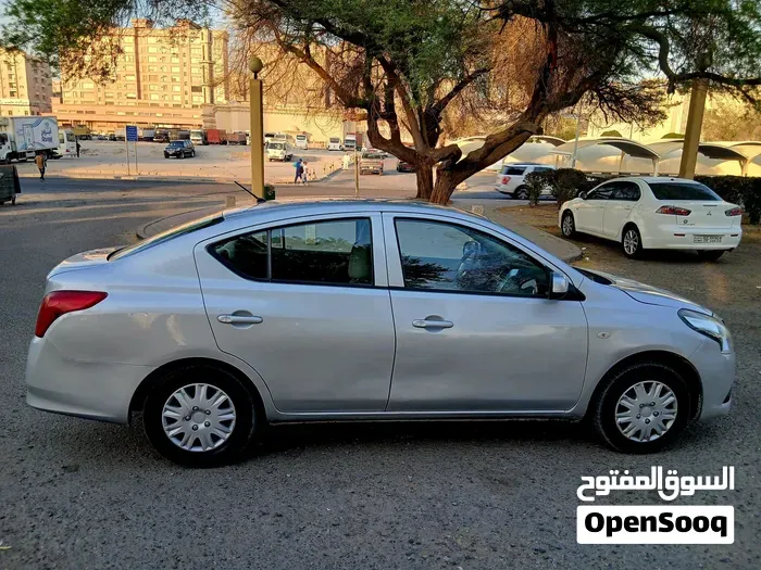 Nissan Sunny 2018 photo 3