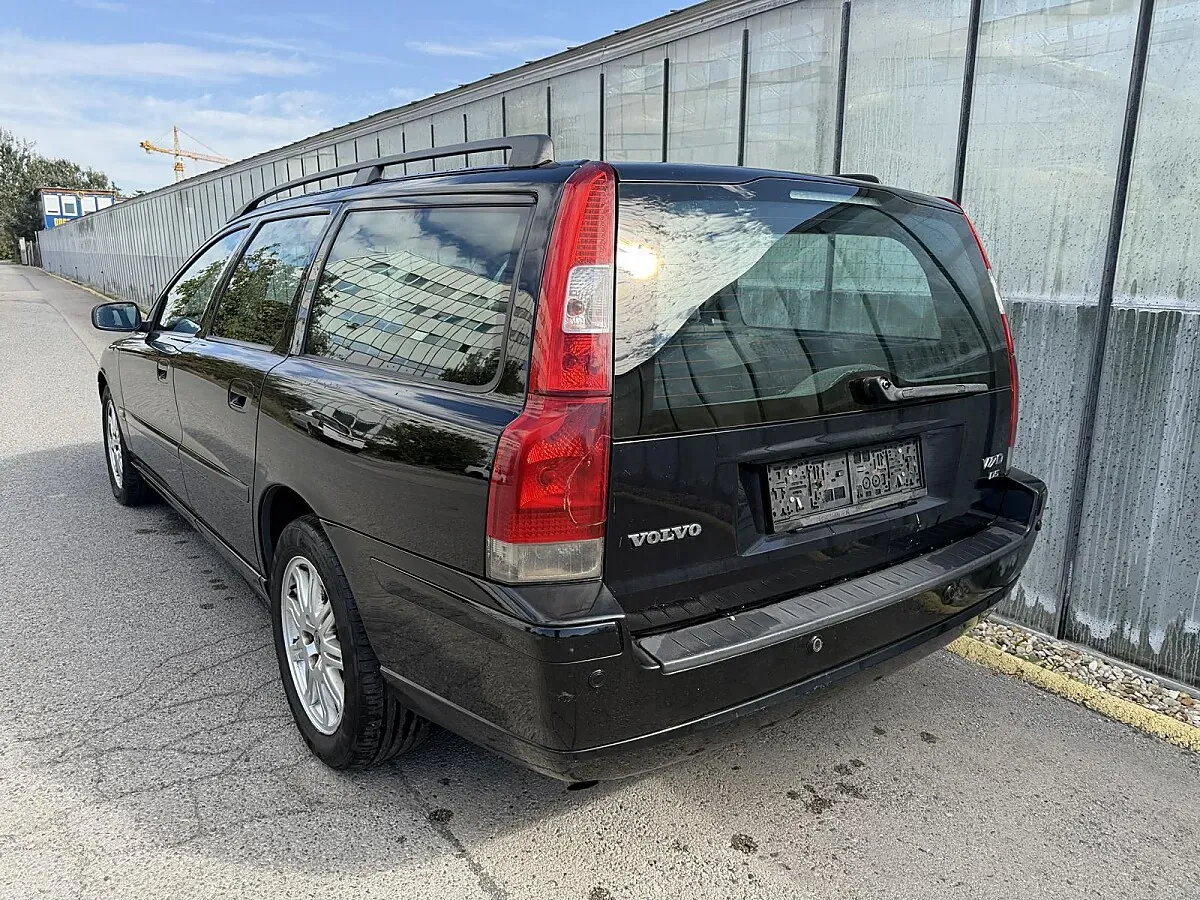 Volvo V70 2004 photo 3