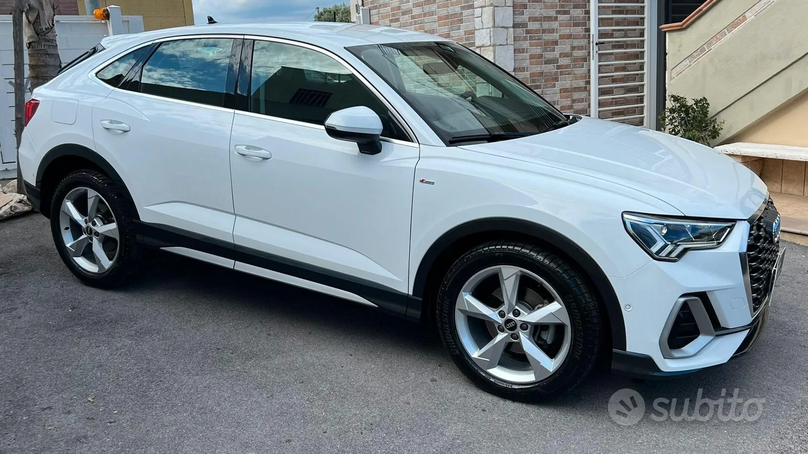 Audi Q3 2022 photo 3