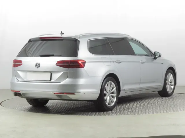Volkswagen Passat Variant 2017 photo 4