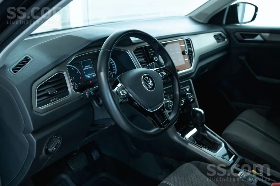 Volkswagen T-Roc 2020 photo 3