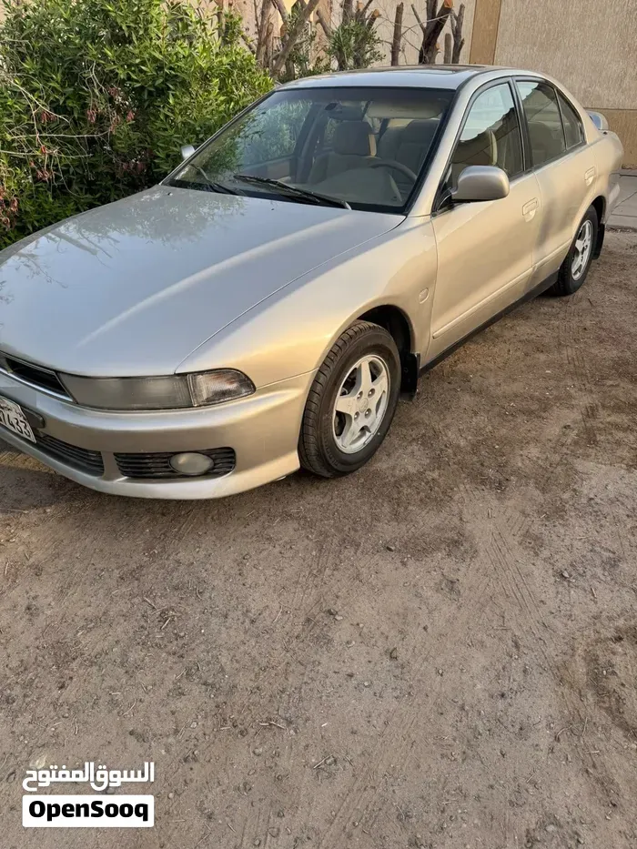 Mitsubishi Galant