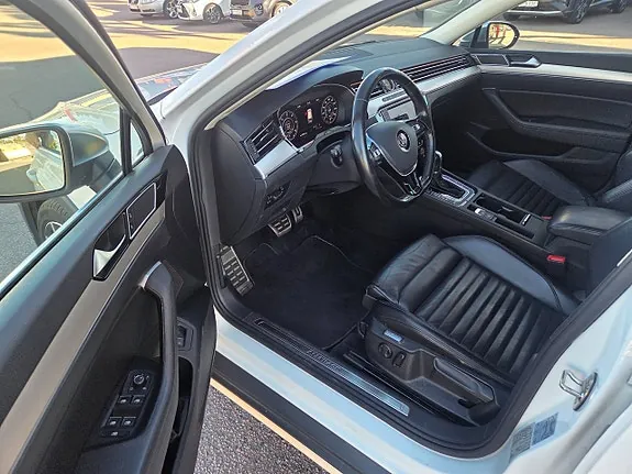 Volkswagen Passat Alltrack 2016 photo 2
