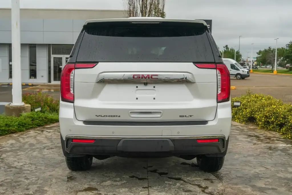 GMC Yukon 2022 photo 3