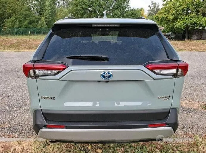 Toyota Rav4 2023 photo 4