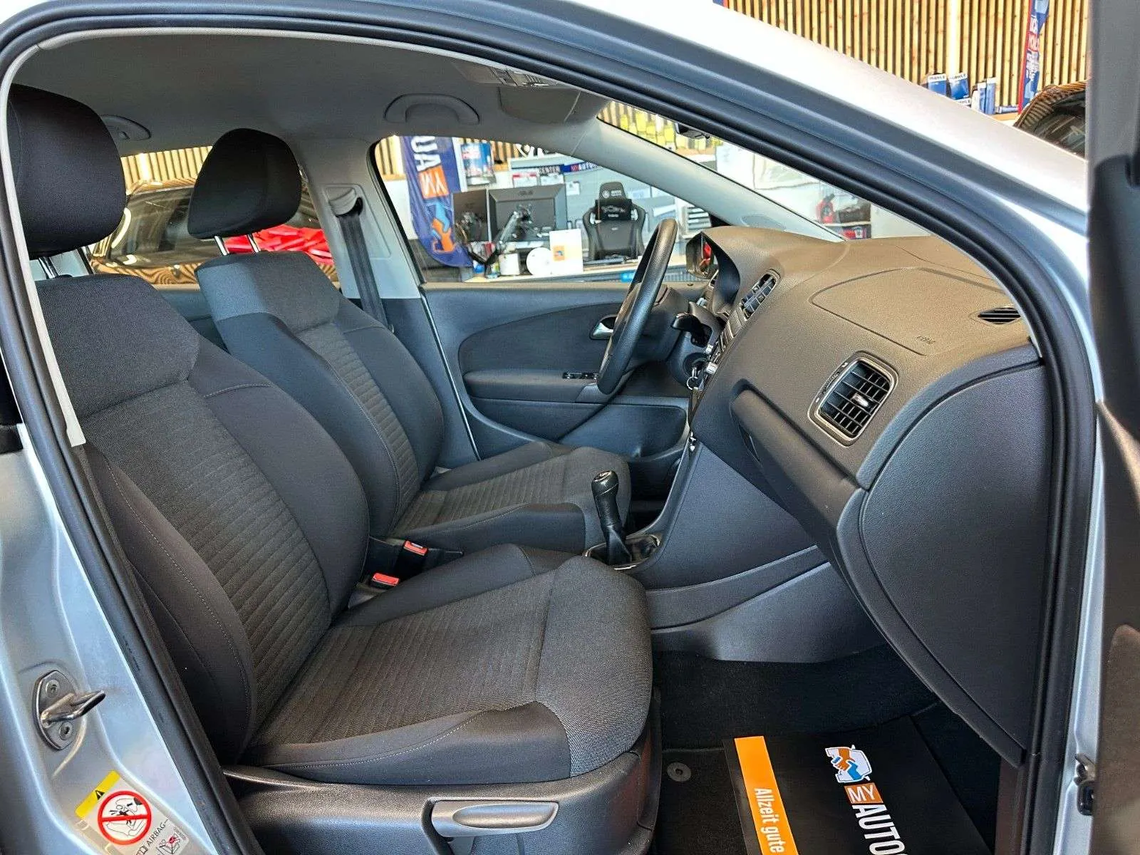 Volkswagen Polo 2009 photo 4