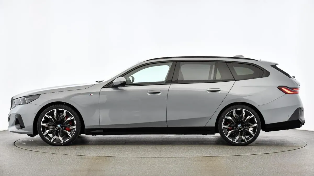 BMW 5 Series 2025 photo 4